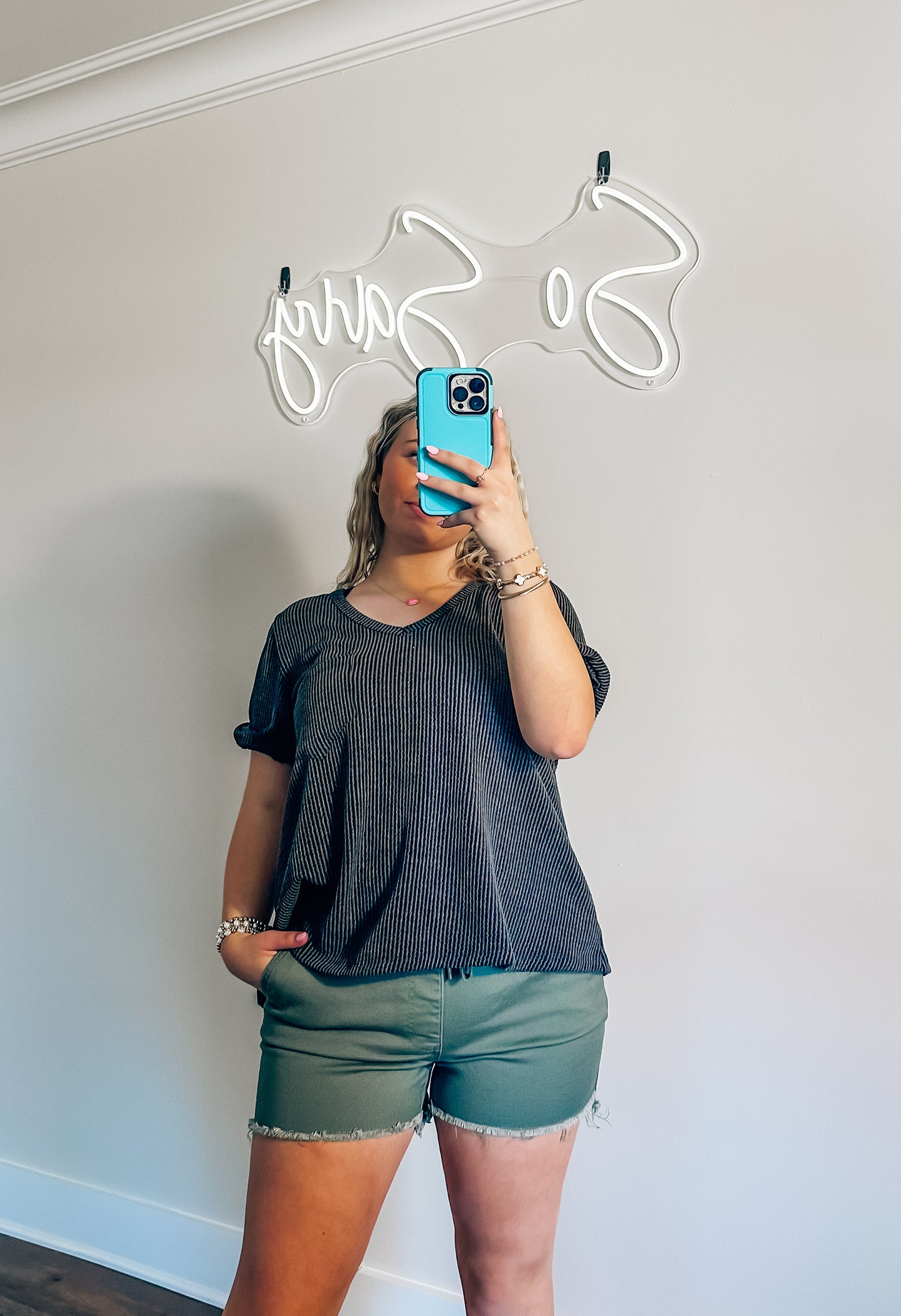 Frayed Hem Pull On Shorts