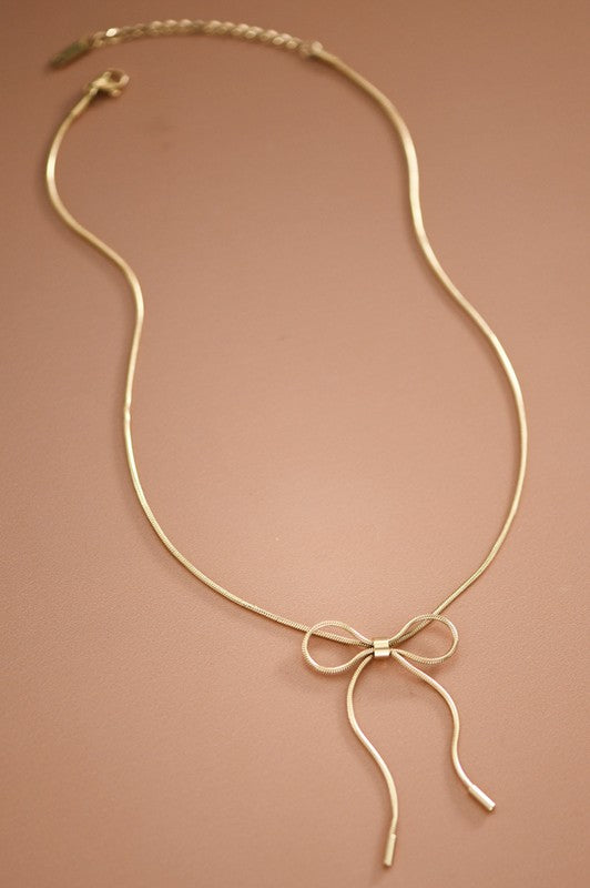 Bow Necklace
